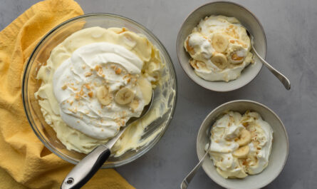 Healthy banana pudding with a side of the brain benefits