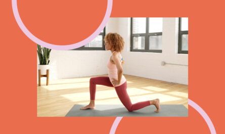 Lunge Pose Mistakes That A Yoga Teacher Constantly Detects  Well + Good