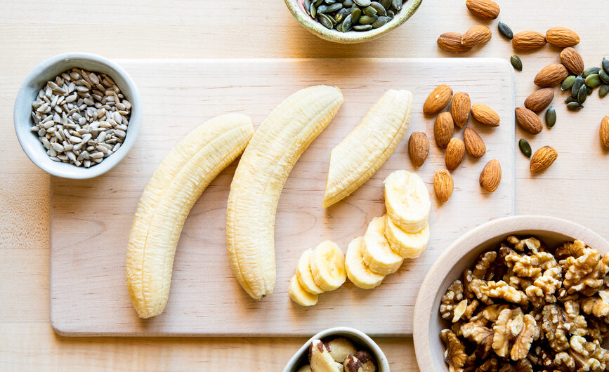 Should you eat a banana on an empty stomach?