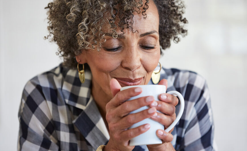 Why we should drink tea for bone health